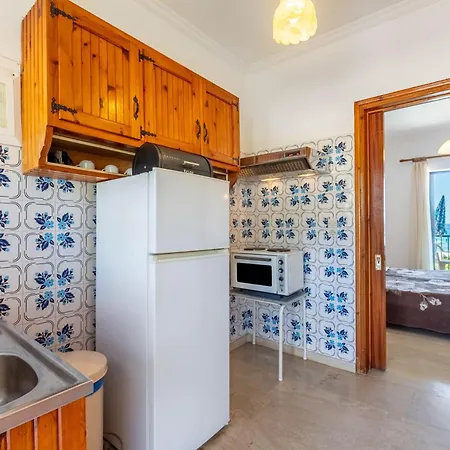 Mires House Front 1 Lägenhet Agios Gordios (Corfu)