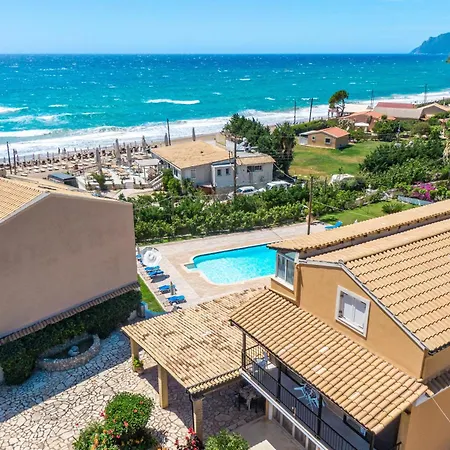 Mires House Front 1 דירה *